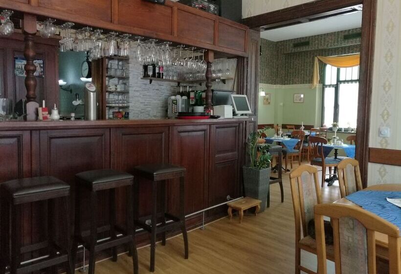 בית מלון כפרי Villa Alice