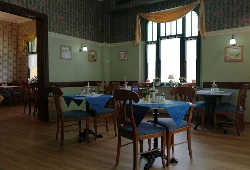 בית מלון כפרי Villa Alice