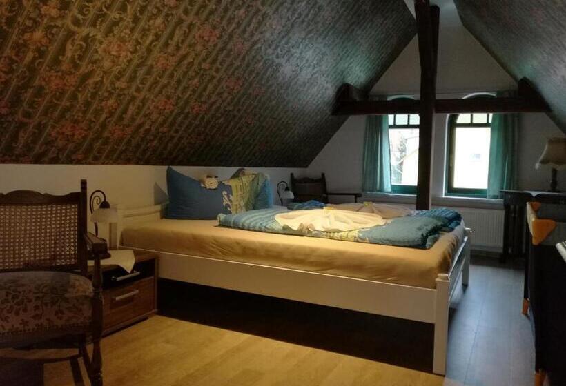 בית מלון כפרי Villa Alice