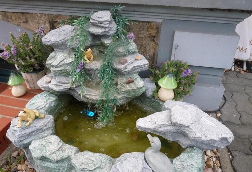 בית מלון כפרי Villa Alice