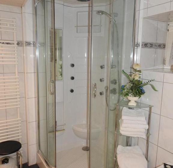 Отель Villa Bomberg