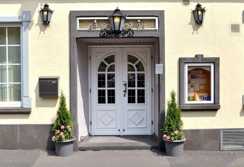 هتل Zehnthof