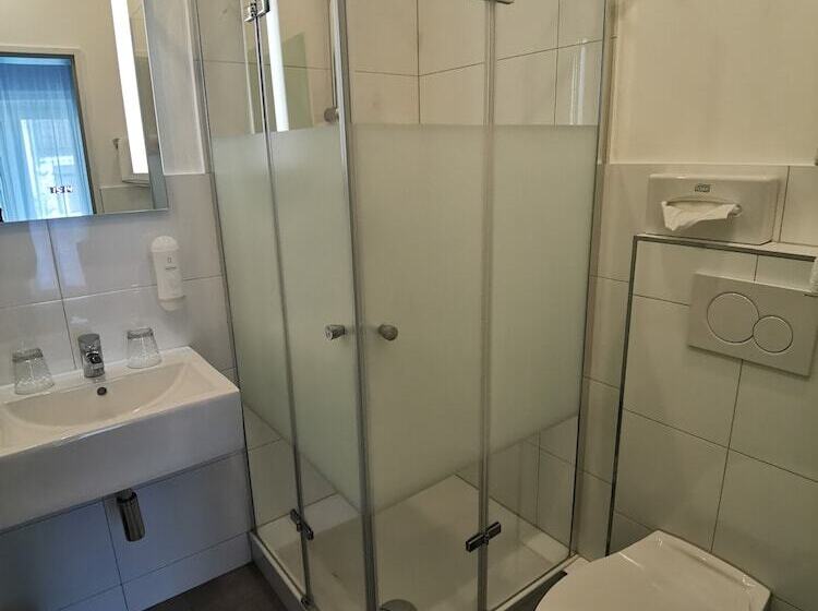 Max Hotel Düsseldorf Self Check In