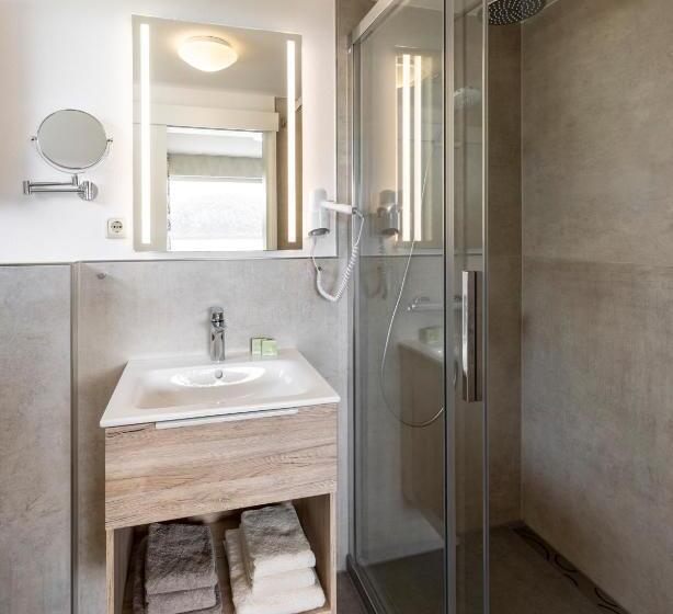 Plusnaturhotel Direkt Am Ederseeufer Waldhotel Wiesemann Und Ferienapartments