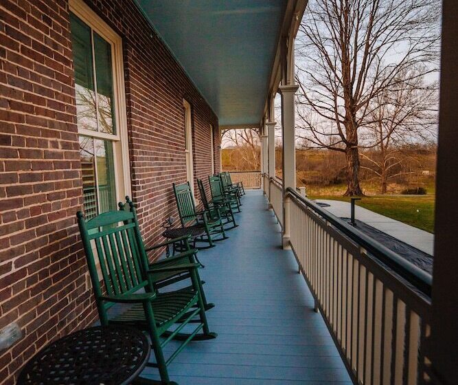 فندق صغير The Inn At Foster Falls