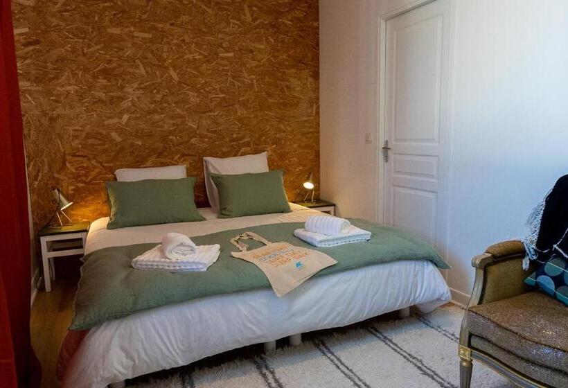 تختخواب و صبحانه Biarritz Surf Lodge Chambre D Hôtes