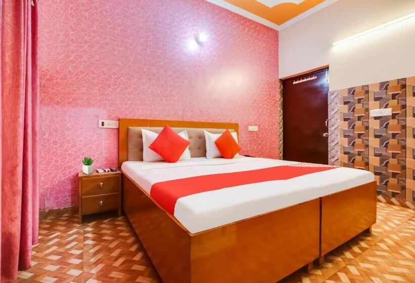 Flagship Hotel Ashirwad