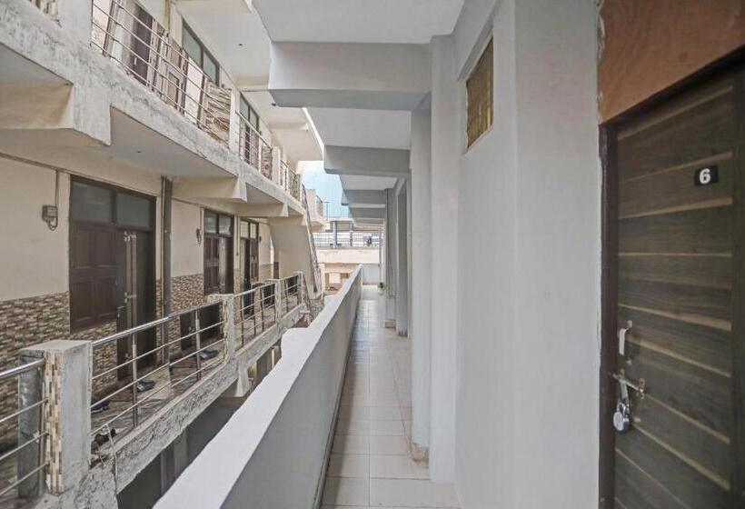 Flagship Hotel Delight In Near Worlds Of Wonder