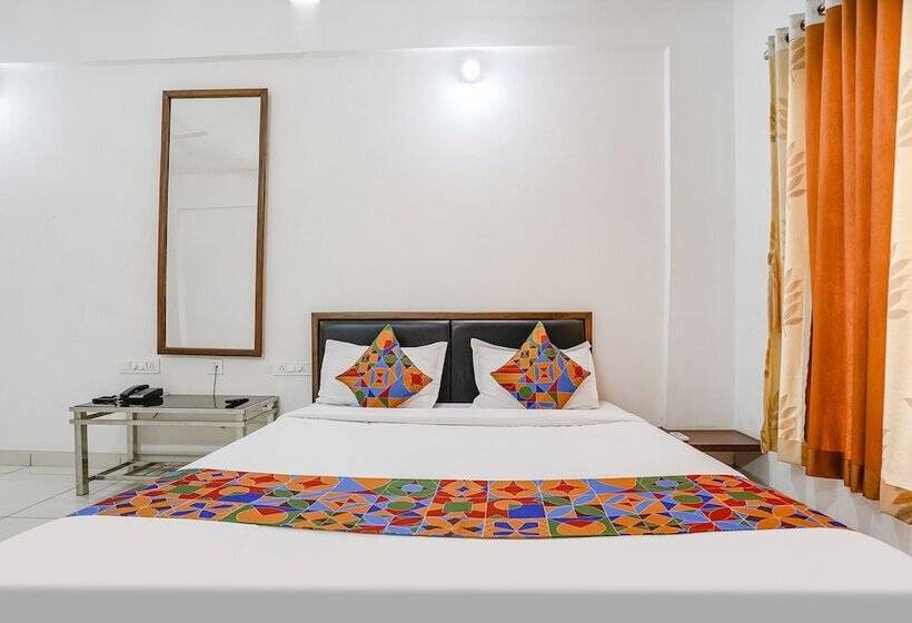 فندق Fabexpress Royal Inn