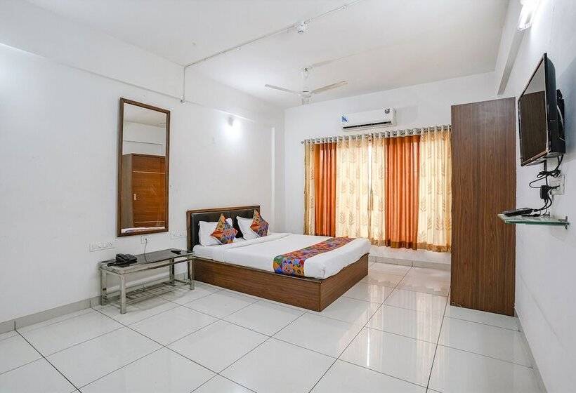 فندق Fabexpress Royal Inn