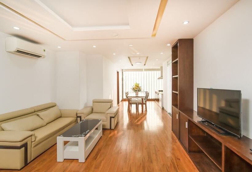 هتل Golden Sun Apartment By New Sky Travel