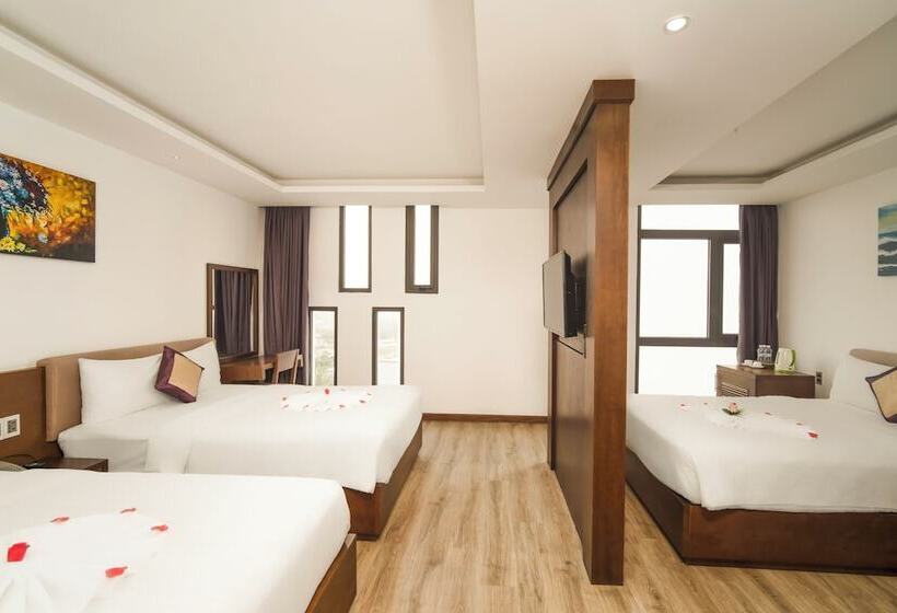 هتل Golden Sun Apartment By New Sky Travel