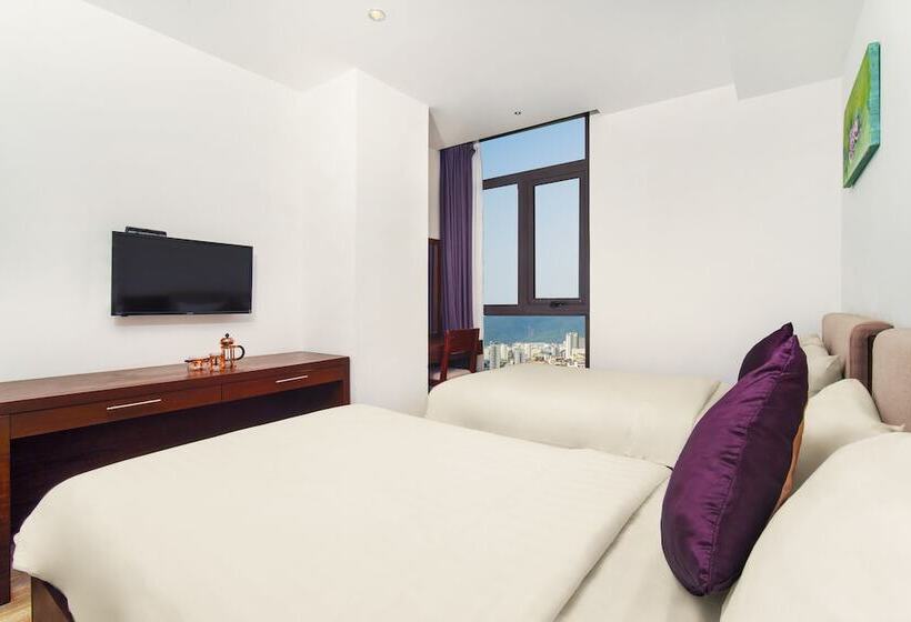 هتل Golden Sun Apartment By New Sky Travel