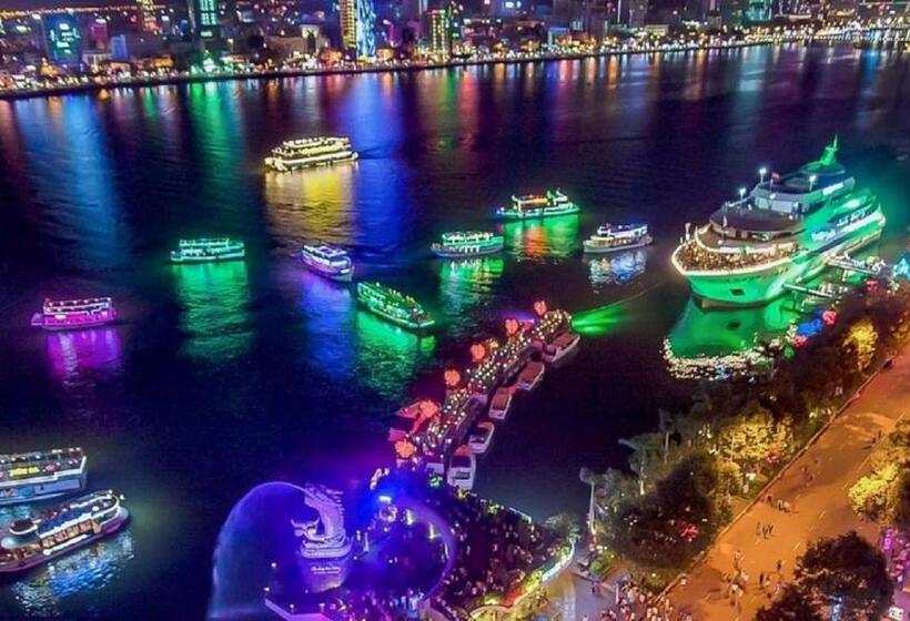 هتل Golden Sun Apartment By New Sky Travel