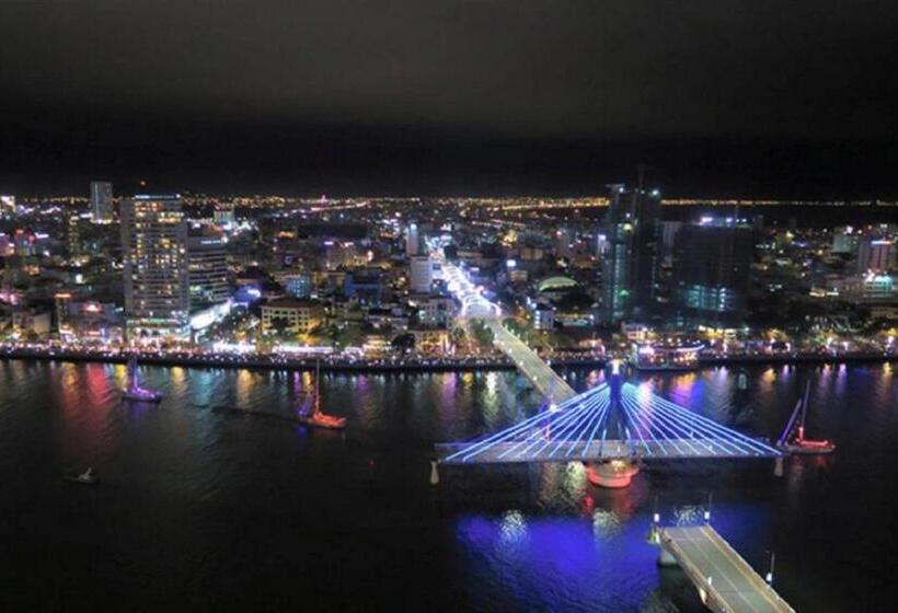 هتل Golden Sun Apartment By New Sky Travel