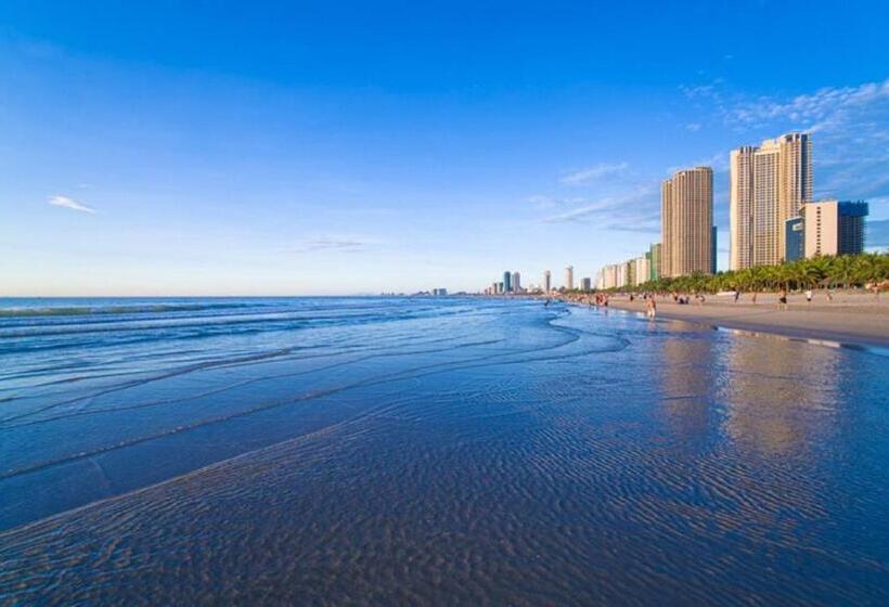 هتل Golden Sun Apartment By New Sky Travel