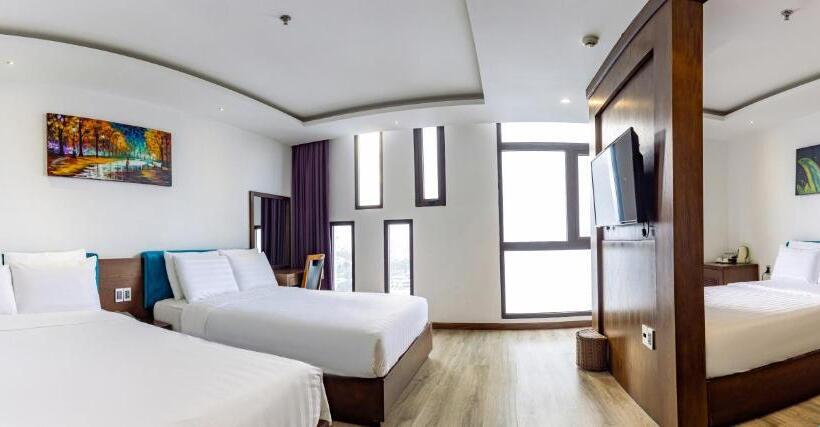 هتل Golden Sun Apartment By New Sky Travel