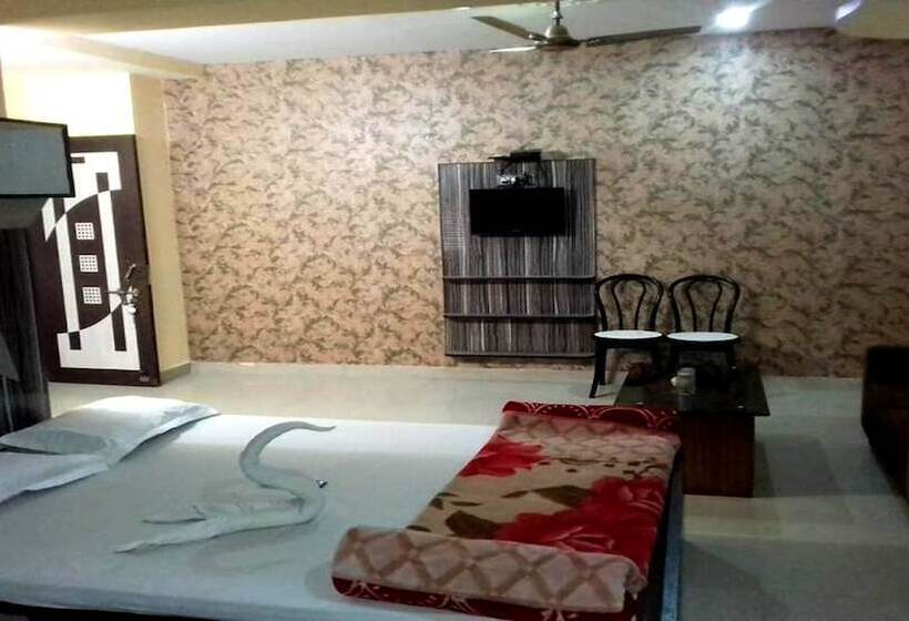 فندق Barsha Resorts Pvt Ltd