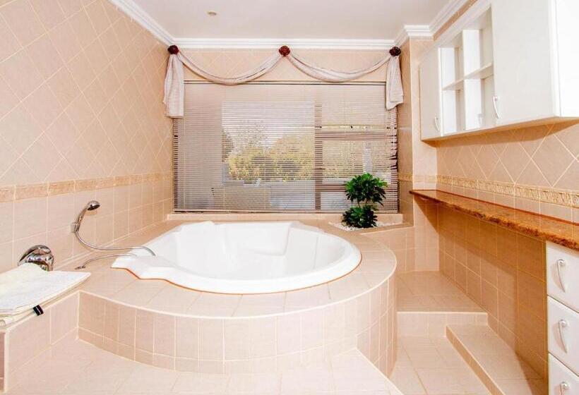 Отель Bophirima Boutique