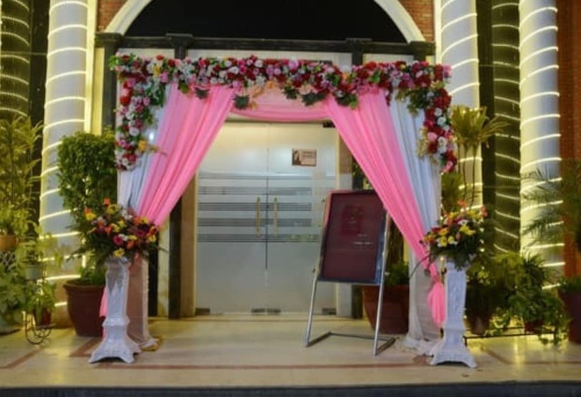 فندق Cymbal  Sector 31 Gurgaon