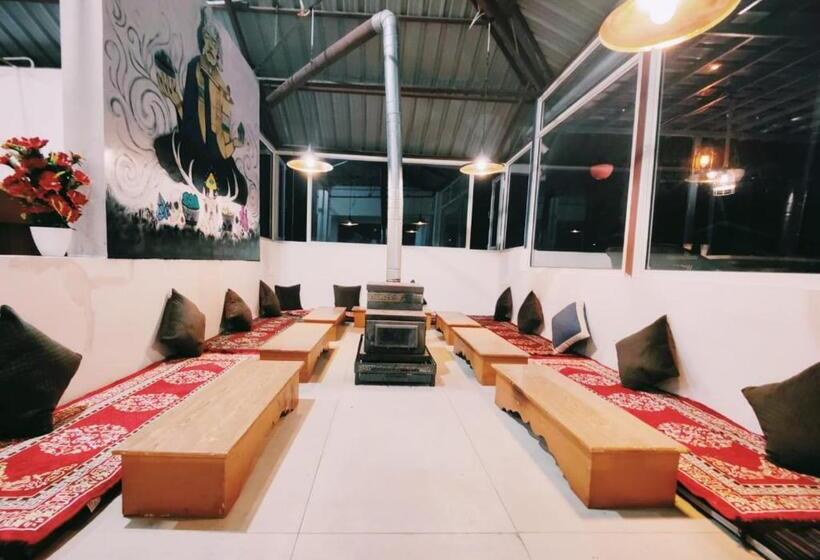 هتل Narayana Guest House