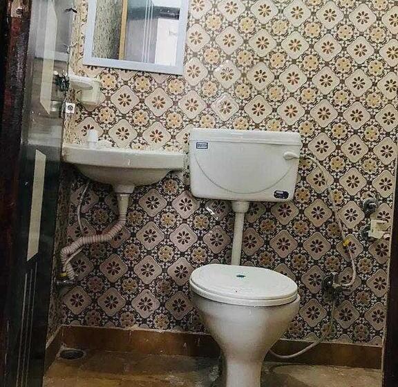 Pop New Hotel Hometown