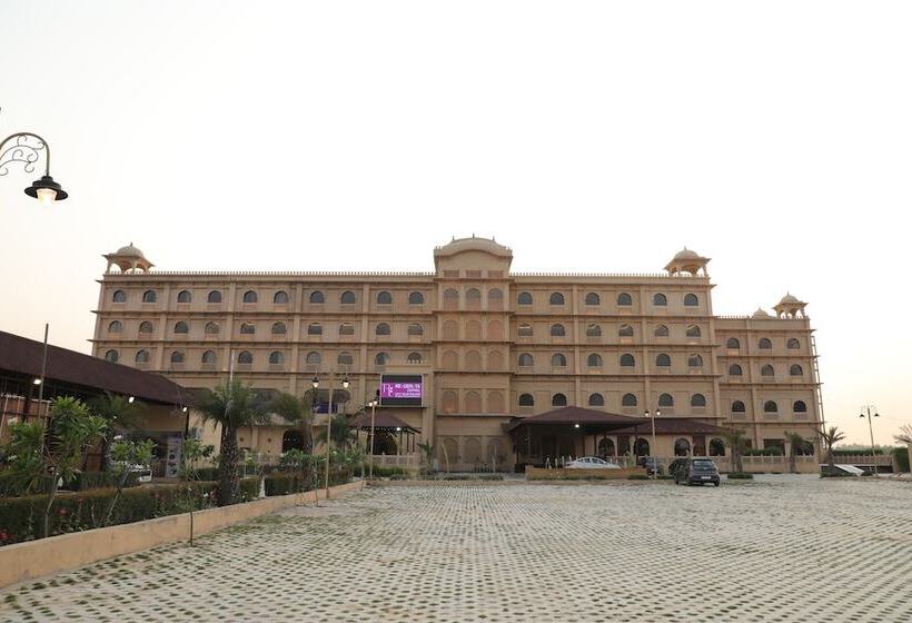 فندق Regenta Central City Vilas Palace Ambala