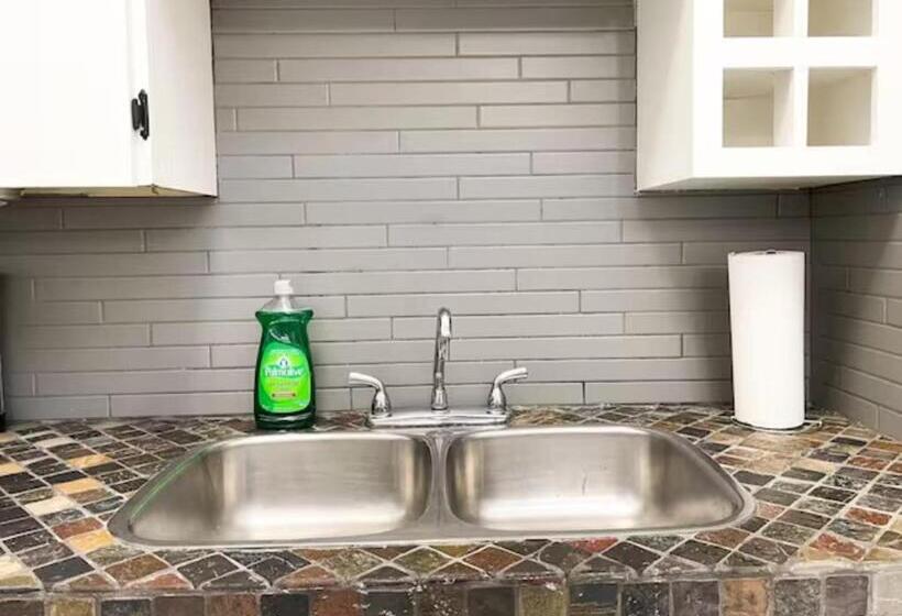 فندق Lake Superior Boutique