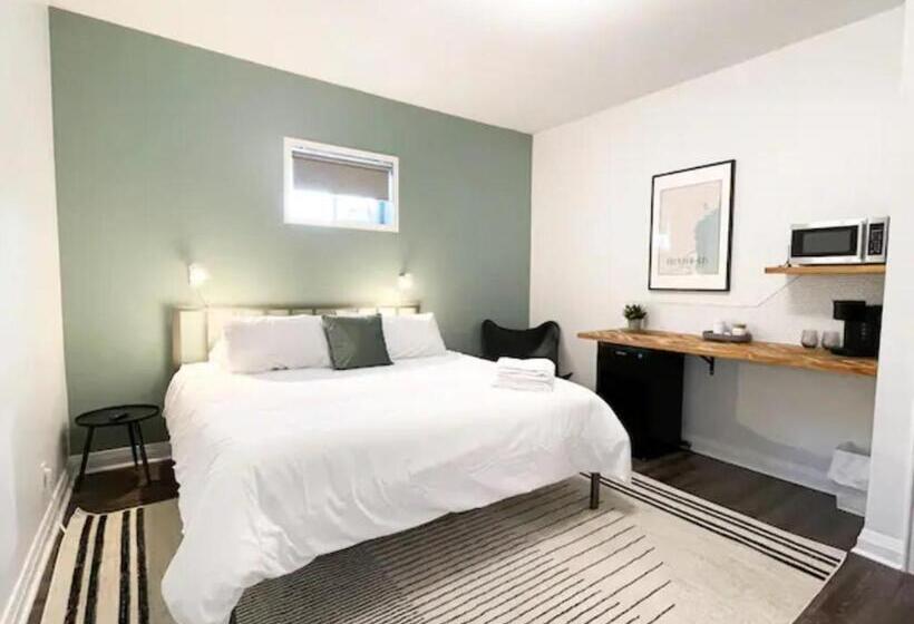 فندق Lake Superior Boutique