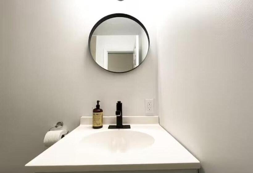 فندق Lake Superior Boutique