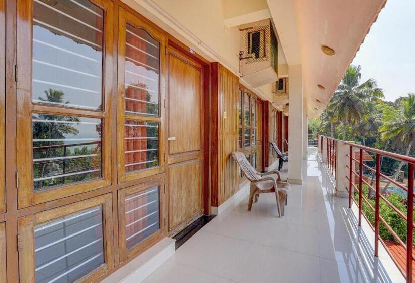 فندق Spot On Ocean Ac & Non Ac