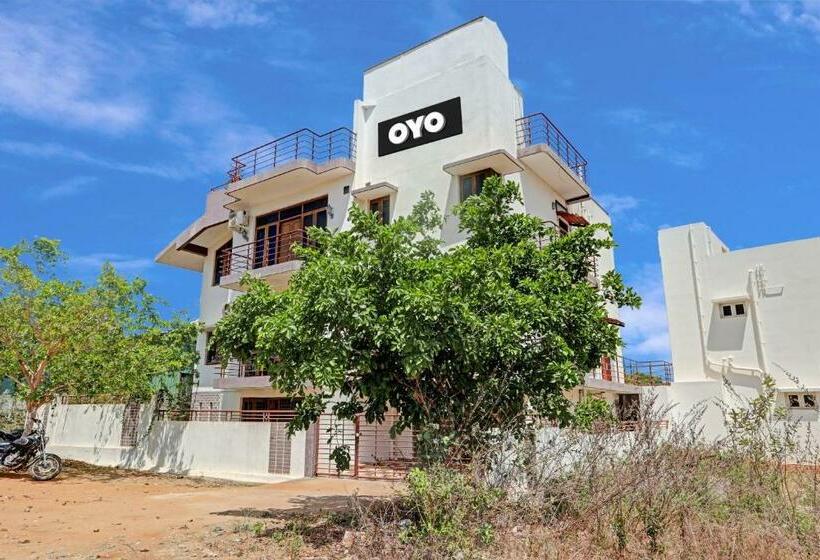 호텔 Spot On Sri Durga Residency Hd Kote