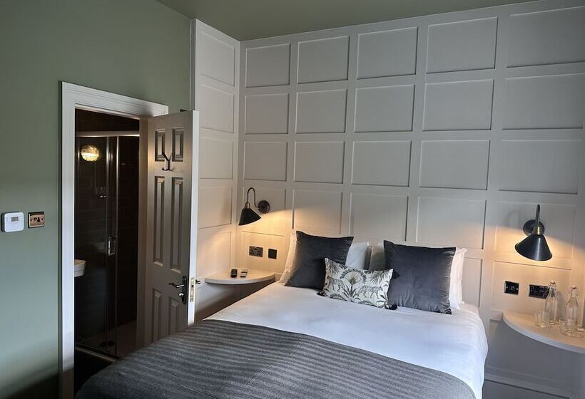 فندق Rooms Above Sugar Boat