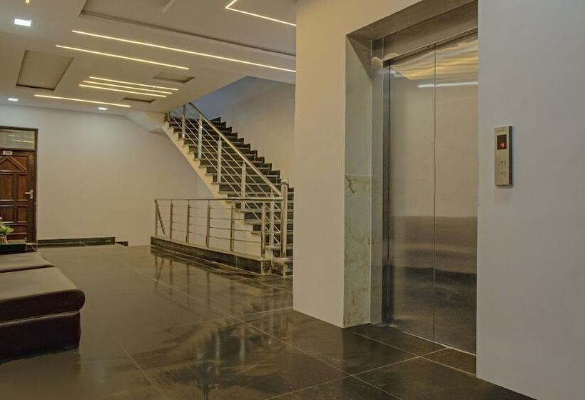 Отель Treebo The King Mohali