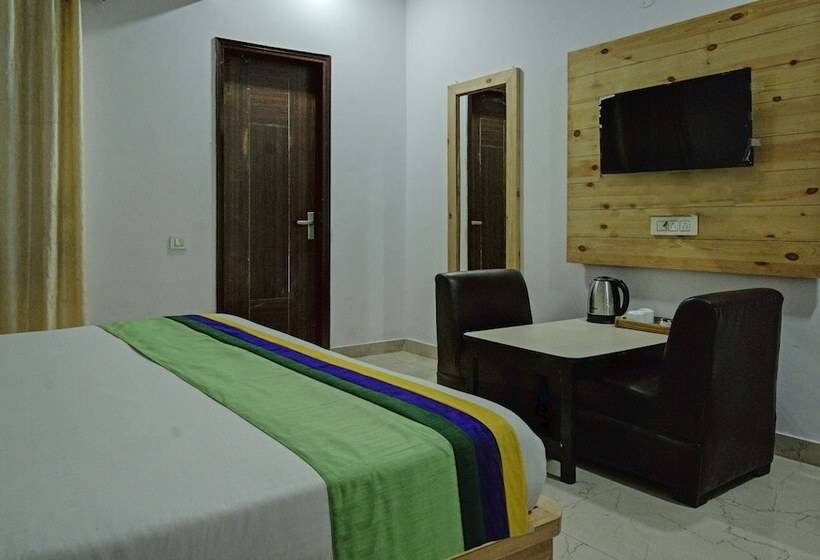 Отель Treebo The King Mohali