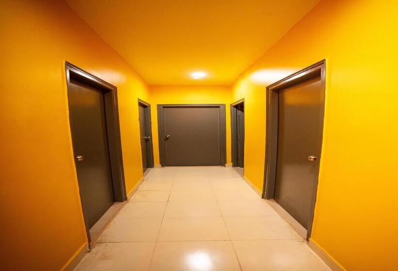 هتل Yellow Bells Signature Hitec City