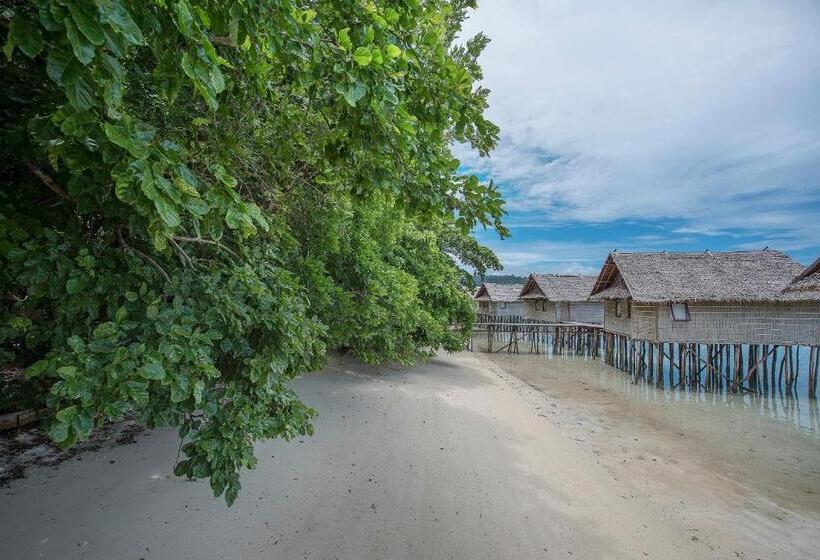 Papua Paradise Eco Resort