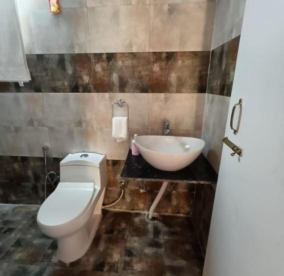 Paradise Pool Resort By Beyond Stay Nainital