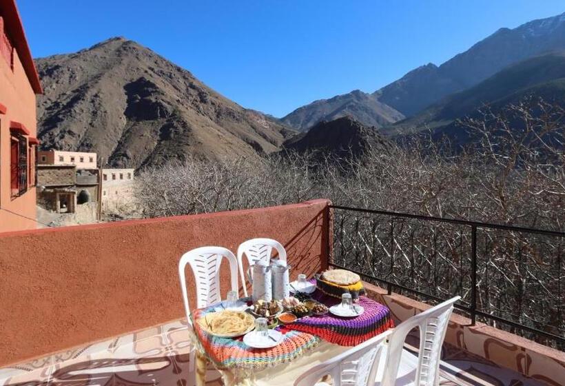 پانسیون Dar Arghen Family Lodge