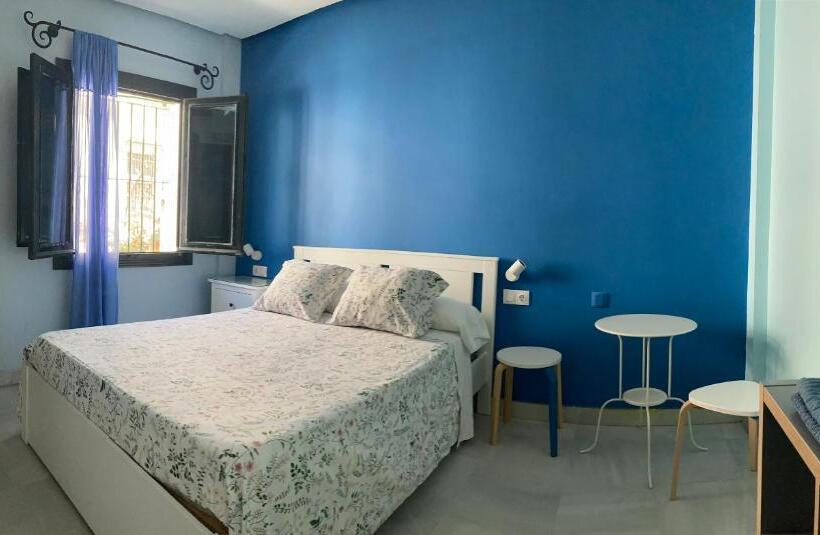 פנסיון Hostal Baobab