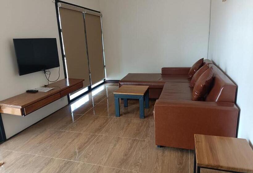 פנסיון Meesouk Guesthouse