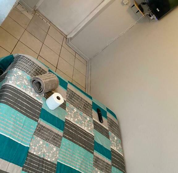 פנסיון Moments Of Joy Guesthouse