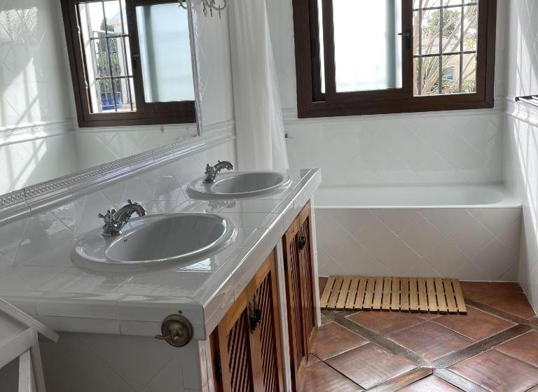 پانسیون Terra Aloé