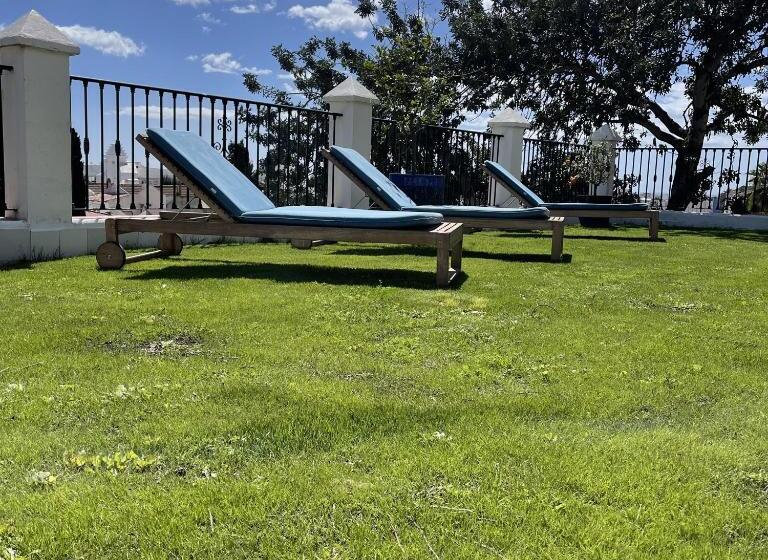 پانسیون Terra Aloé