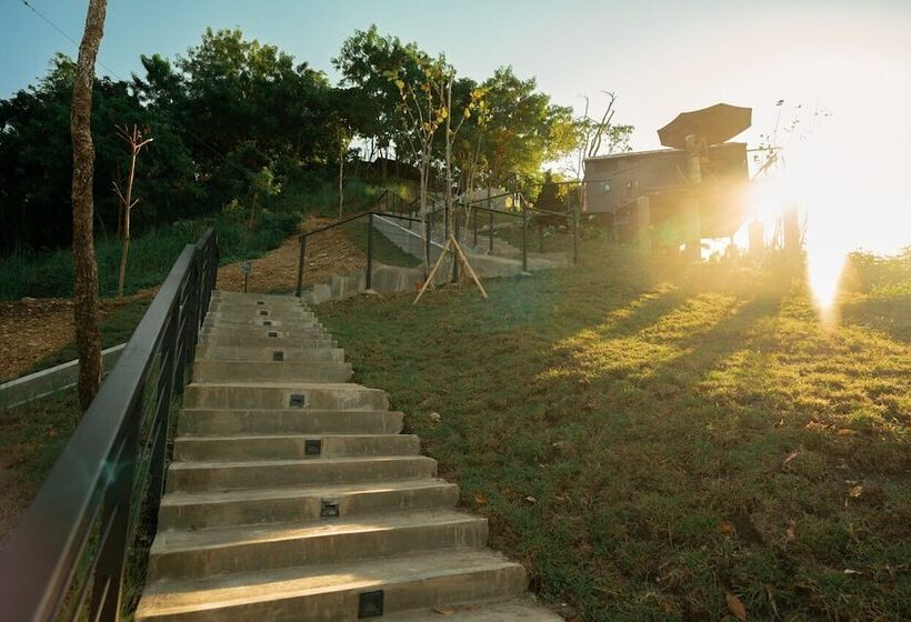 리조트 Bobocabin Umarato, Sumba