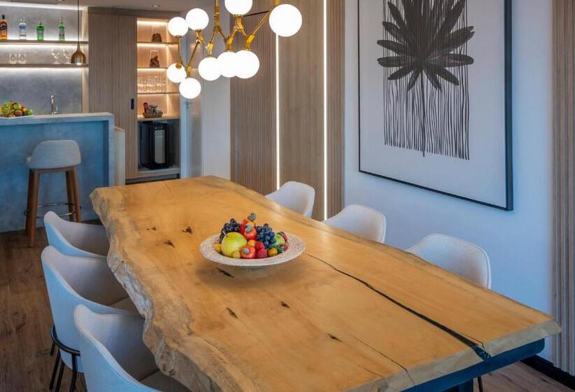 リゾートホテル Serhs Experience Suítes