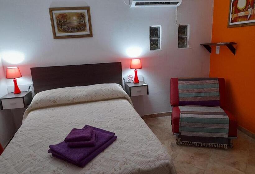 فندق صغير La Posada De La Lechuza
