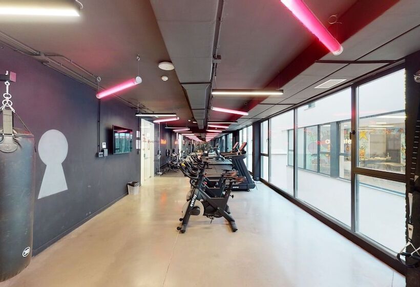 הוסטל Micampus Alicante Student Residence