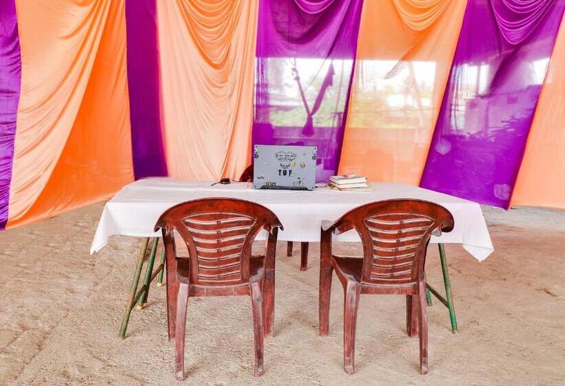 בית מלון כפרי Flagship Madhava Function Hall