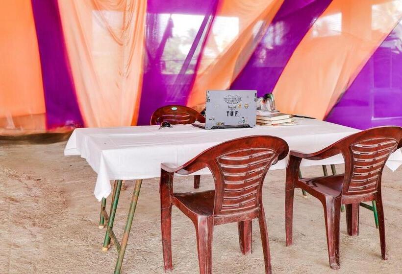 בית מלון כפרי Flagship Madhava Function Hall